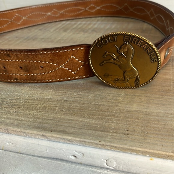 VTG Colt Firearms Buckle Signed solid brass with leather belt - men’s - Picture 7 of 12
